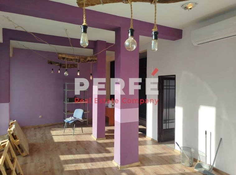 Дава се под наем Магазин в Бургас, Възраждане - 60 кв.м за 178.5 € - Снимка #1