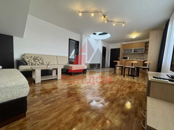 Дава се под наем Двустаен апартамент в Варна, Център - 70 кв.м за 650 € - Снимка #1