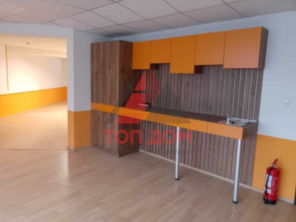 Дава се под наем Офис в Варна, Окръжна болница - 136 кв.м за 680 € - Снимка #1