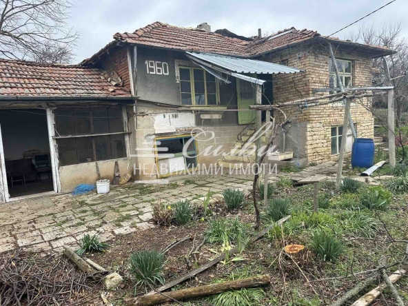 Къща в с. Добри Войниково, Област Шумен - 75 кв.м за 170 €/кв.м - Снимка #1