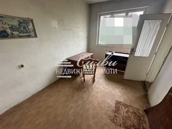Тристаен апартамент в Шумен, Център - 75 кв.м за 1224 €/кв.м - Снимка #1