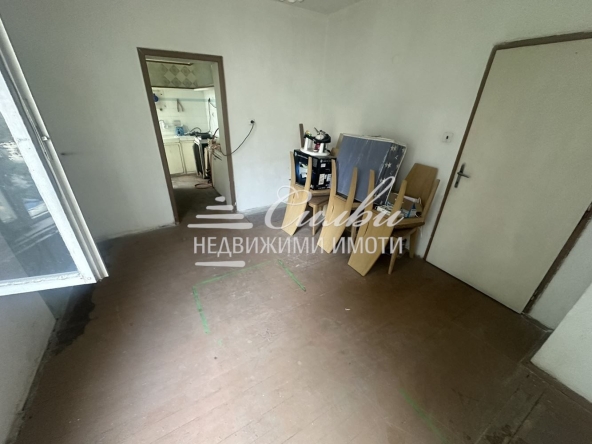 Многостаен апартамент в Шумен, Болницата - 111 кв.м за 1126 €/кв.м - Снимка #1