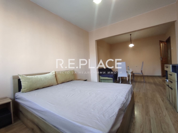 Тристаен апартамент в Варна, Център - 92 кв.м за 2495 €/кв.м - Снимка #1
