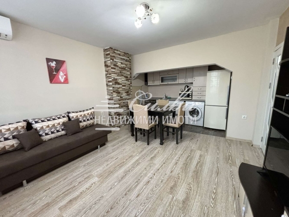 Дава се под наем Двустаен апартамент в Шумен, Център - 45 кв.м за 280.5 € - Снимка #1