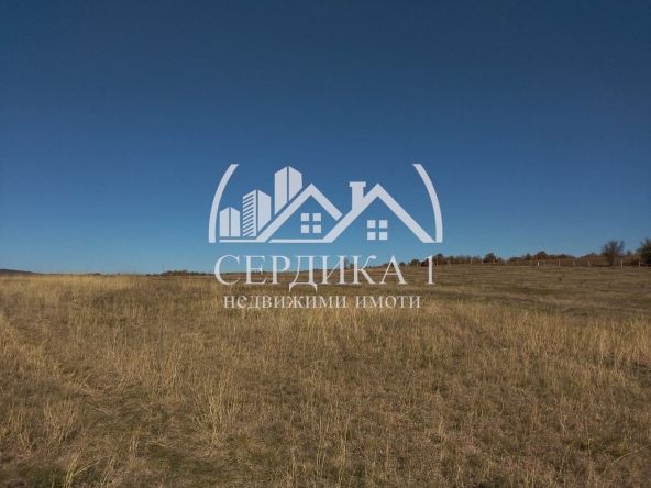 Парцел в с. Лобош, Област Перник - 51314 кв.м за 6 €/кв.м - Снимка #1