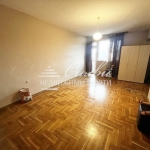 Двустаен апартамент в Шумен, Център - 64 кв.м за 1474 €/кв.м - Снимка #1
