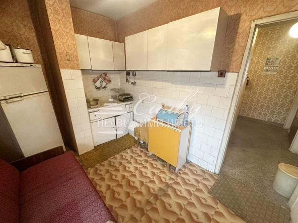 Двустаен апартамент в Търговище, Център - 72 кв.м за 992 €/кв.м - Снимка #1