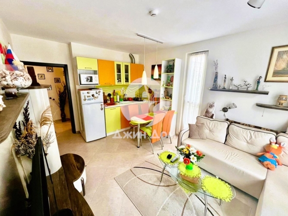 Двустаен апартамент в к.к. Слънчев бряг - 56 кв.м за 1349 €/кв.м - Снимка #1