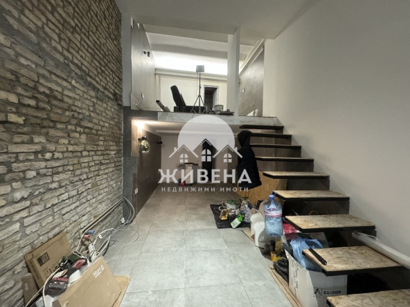 Хотел в Варна, ЖП Гара - 450 кв.м за 1845 €/кв.м - Снимка #1