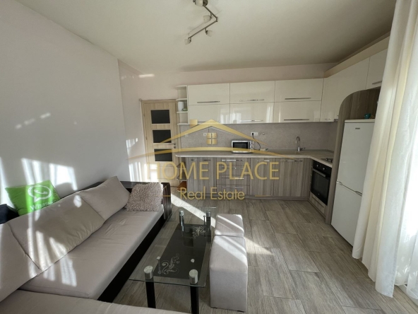 Дава се под наем Тристаен апартамент в Варна, Цветен квартал - 70 кв.м за 510 € - Снимка #1