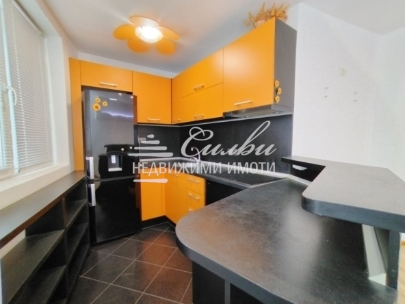 Тристаен апартамент в Шумен, Болницата - 73 кв.м за 1363 €/кв.м - Снимка #1