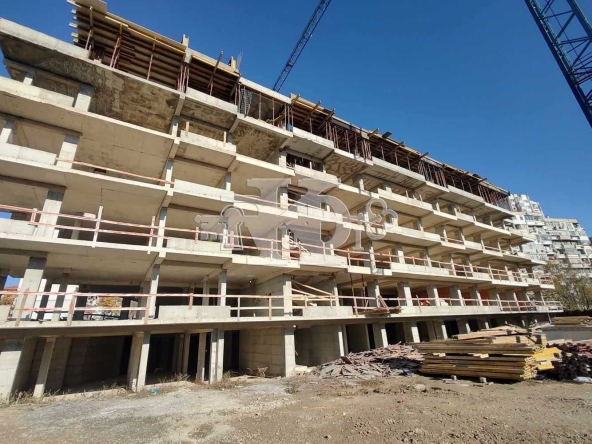 Едностаен апартамент в Варна, Възраждане 1 - 52 кв.м за 943 €/кв.м - Снимка #1
