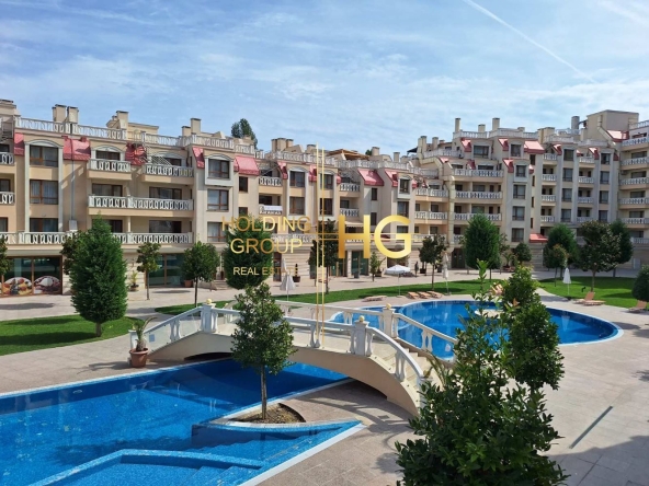 Тристаен апартамент в Варна, Аспарухово - 129 кв.м за 1233 €/кв.м - Снимка #1