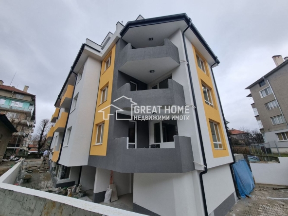 Двустаен апартамент в Търговище, Център - 51 кв.м за 1100 €/кв.м - Снимка #1