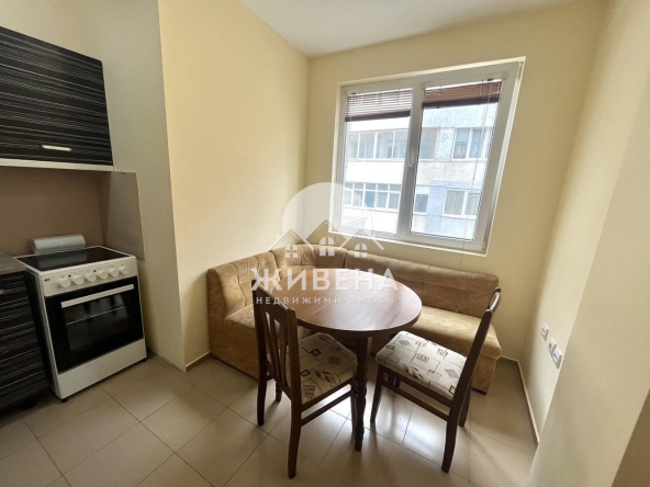 Дава се под наем Двустаен апартамент в Варна, Колхозен пазар - 42 кв.м за 332 € - Снимка #1