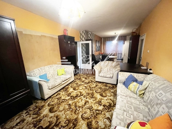 Четиристаен апартамент в Шумен, Болницата - 90 кв.м за 1162 €/кв.м - Снимка #1