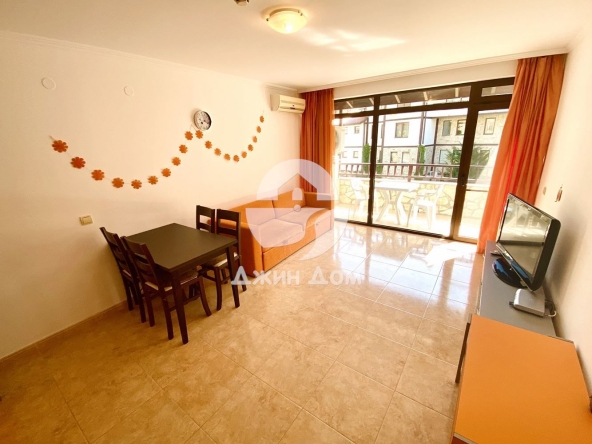 Двустаен апартамент в Свети Влас - 57 кв.м за 1404 €/кв.м - Снимка #1