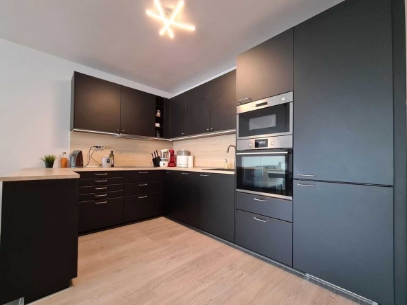 Двустаен апартамент в София, Манастирски ливади - 74 кв.м за 2271 €/кв.м - Снимка #1