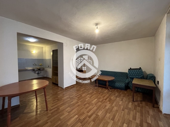 Тристаен апартамент в Пловдив, Център - 109 кв.м за 2111 €/кв.м - Снимка #1