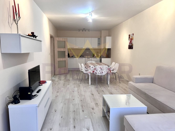 Дава се под наем Тристаен апартамент в Варна, Аспарухово - 115 кв.м за 850 € - Снимка #1