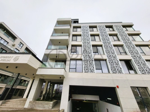 Тристаен апартамент в София, Студентски град - 116 кв.м за 2276 €/кв.м - Снимка #1