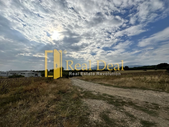 Парцел в София, Суходол - 40000 кв.м за 35 €/кв.м - Снимка #1