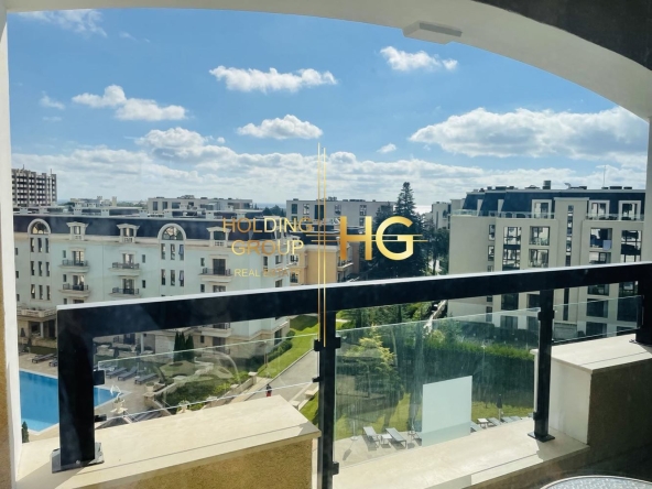 Двустаен апартамент в к.к. Св.Св. Константин и Елена - 84 кв.м за 2084 €/кв.м - Снимка #1