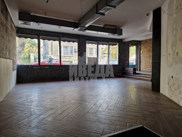 Заведение в Варна, Общината - 338 кв.м за 1140 €/кв.м - Снимка #1