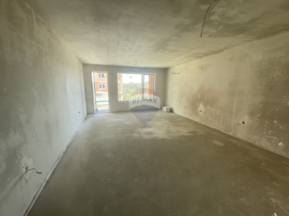 Тристаен апартамент в Варна, Централна поща - 132 кв.м за 1478 €/кв.м - Снимка #1