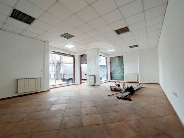 Магазин в Пловдив, Кършияка - 97 кв.м за 1475 €/кв.м - Снимка #1