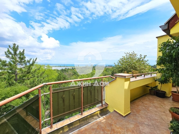 Мезонет в Бургас, Лазур - 191 кв.м за 1728 €/кв.м - Снимка #1