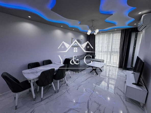 Дава се под наем Двустаен апартамент в Пловдив, Център - 67 кв.м за 612 € - Снимка #1