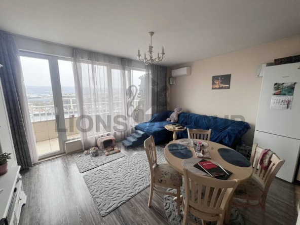 Тристаен апартамент в Варна, Операта - 108 кв.м за 2375 €/кв.м - Снимка #1