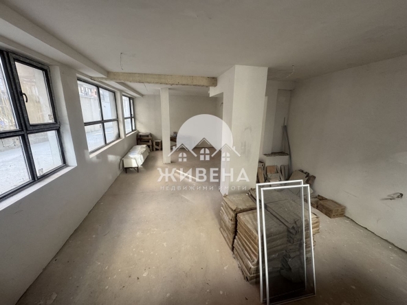 Дава се под наем Магазин в Варна, Лятно кино Тракия - 75 кв.м за 511 € - Снимка #1