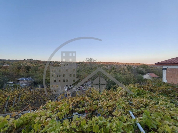 Къща в Варна, м-т Боровец - юг - 150 кв.м за 347 €/кв.м - Снимка #1