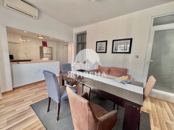 Дава се под наем Тристаен апартамент в Варна, Център - 90 кв.м за 800 € - Снимка #1