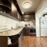 Дава се под наем Четиристаен апартамент в Варна, Базар Левски - 100 кв.м за 816 € - Снимка #1