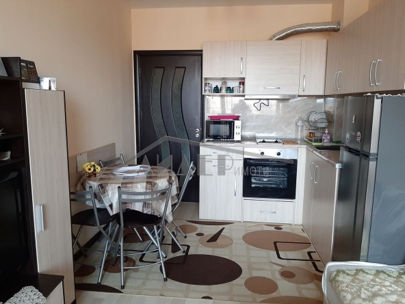 Дава се под наем Едностаен апартамент в Пловдив, Въстанически - 35 кв.м за 255 € - Снимка #1