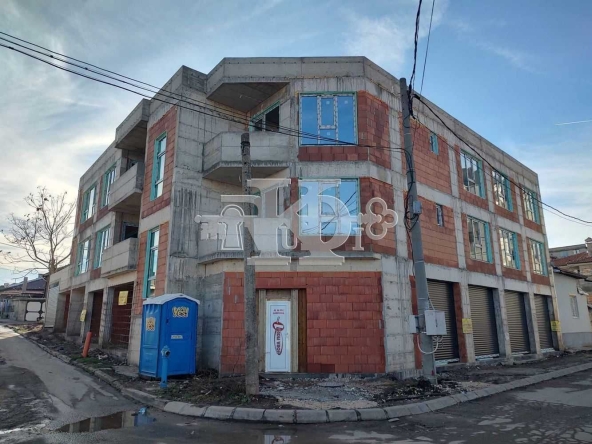 Двустаен апартамент в Добрич, Център - 85 кв.м за 974 €/кв.м - Снимка #1