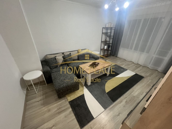 Дава се под наем Четиристаен апартамент в Варна, Лятно кино Тракия - 95 кв.м за 637.5 € - Снимка #1