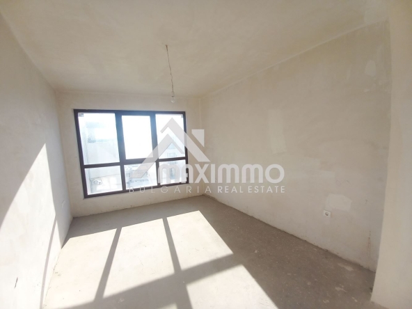 Тристаен апартамент в Варна, Левски - 102 кв.м за 1790 €/кв.м - Снимка #1