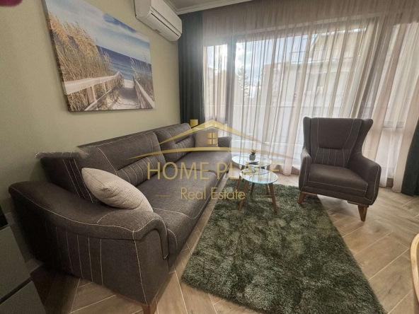 Дава се под наем Тристаен апартамент в Варна, Център - 95 кв.м за 1224 € - Снимка #1