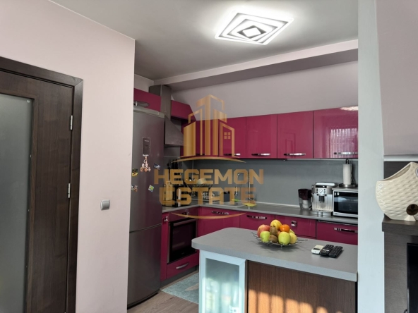 Тристаен апартамент в Варна, Цветен квартал - 80 кв.м за 2313 €/кв.м - Снимка #1