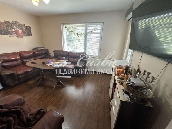 Етаж от къща в Търговище, Вароша - 90 кв.м за 1275 €/кв.м - Снимка #1