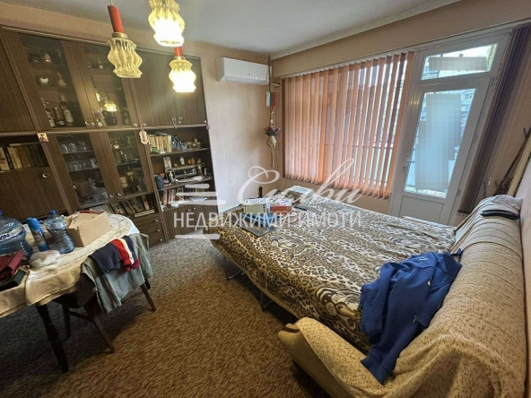 Тристаен апартамент в Търговище, Запад 2 - 84 кв.м за 850 €/кв.м - Снимка #1