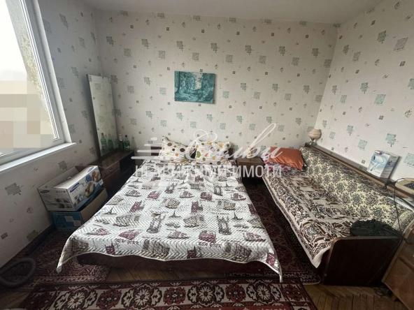 Тристаен апартамент в Шумен, Център - 75 кв.м за 1258 €/кв.м - Снимка #1