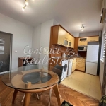 Дава се под наем Тристаен апартамент в Варна, Кайсиева градина - 80 кв.м за 459 € - Снимка #1