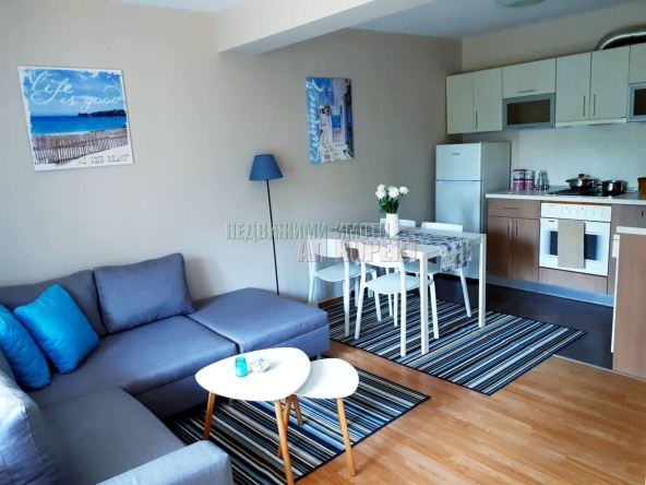 Дава се под наем Многостаен апартамент в Варна, Левски - 100 кв.м за 510 € - Снимка #1