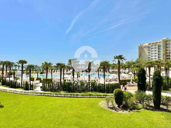 Двустаен апартамент в к.к. Слънчев бряг - 84 кв.м за 1012 €/кв.м - Снимка #1