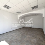 Дава се под наем Офис в Шумен, Център - 45 кв.м за 239.7 € - Снимка #1